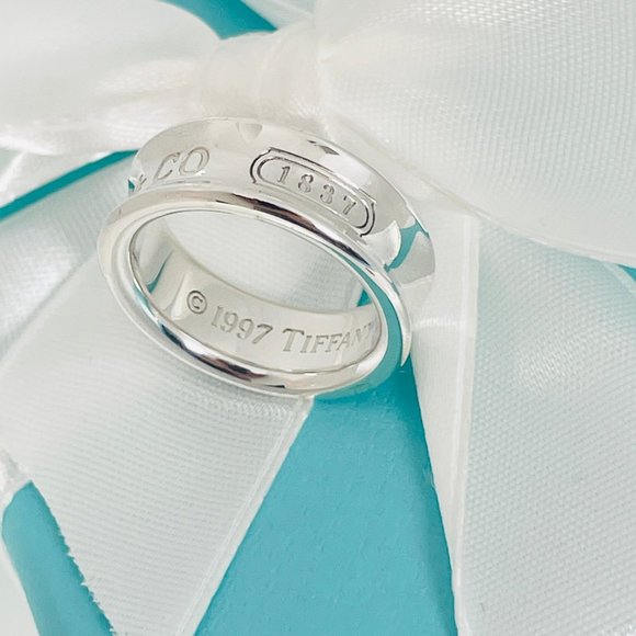 Size 5 Tiffany & Co 1837 Ring in Sterling Silver - Picture 1 of 6